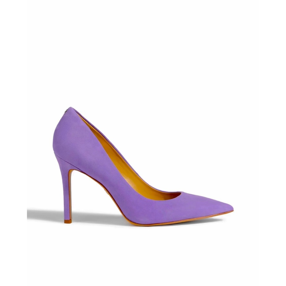 SAM EDELMAN
Hazel Lavender Suede Pumps